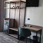 Hotel V7 3*