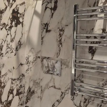 V7 Otel Milano