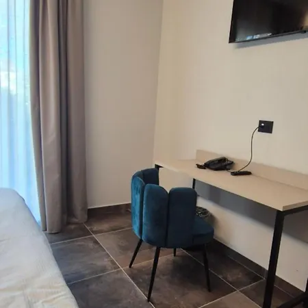 V7 Otel Milano