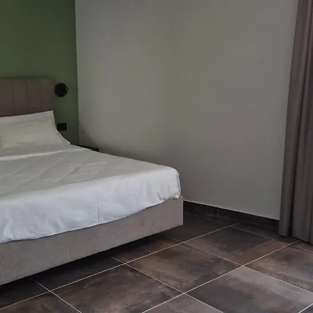 V7 Otel 3*